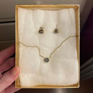 Kendra Scott Earrings and Necklace Set
